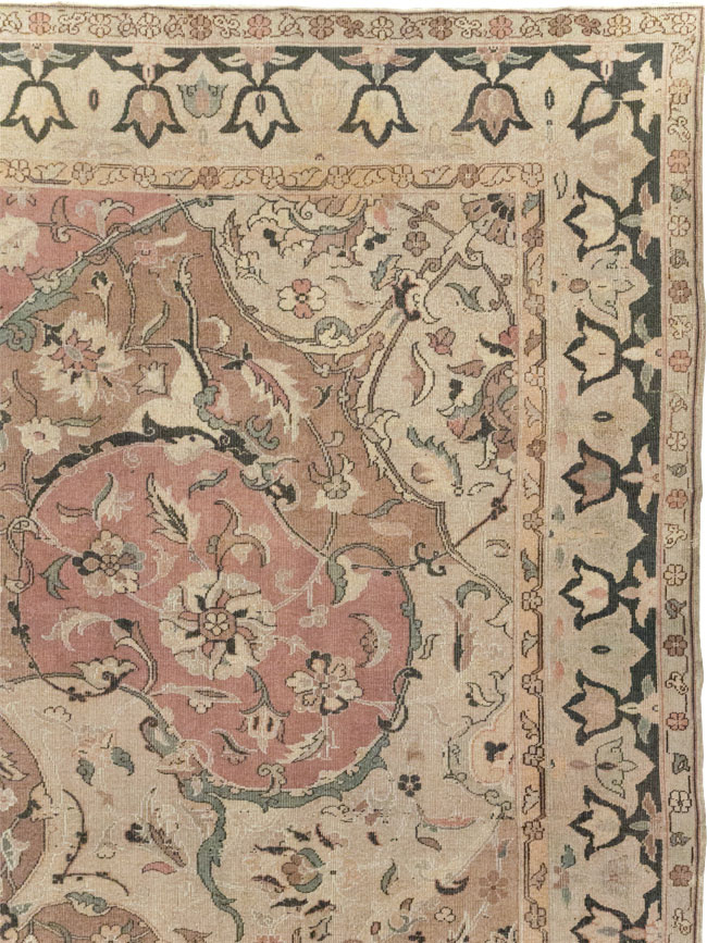 Vintage Indian Lahore Room Size Carpet, No.22965 - Galerie Shabab
