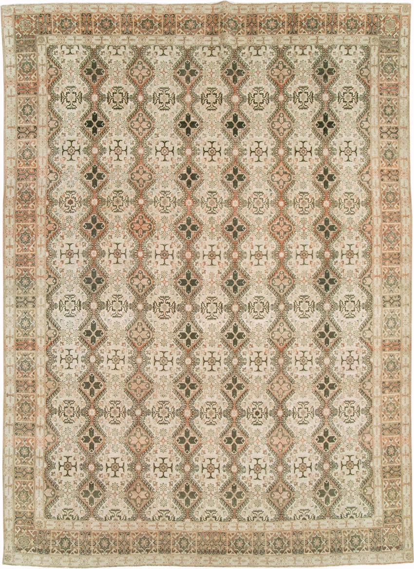 Vintage Persian Quom Room Size Carpet, No.22967 - Galerie Shabab