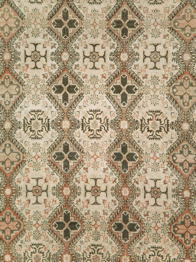 Vintage Persian Quom Room Size Carpet, No.22967 - Galerie Shabab