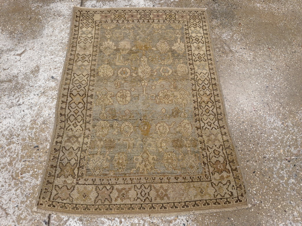 Antique Persian Bibikabad Throw Rug, No.22969 - Galerie Shabab
