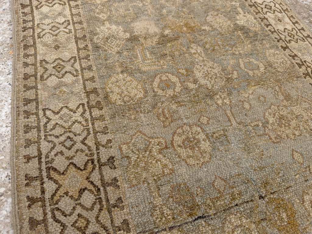 Antique Persian Bibikabad Throw Rug, No.22969 - Galerie Shabab