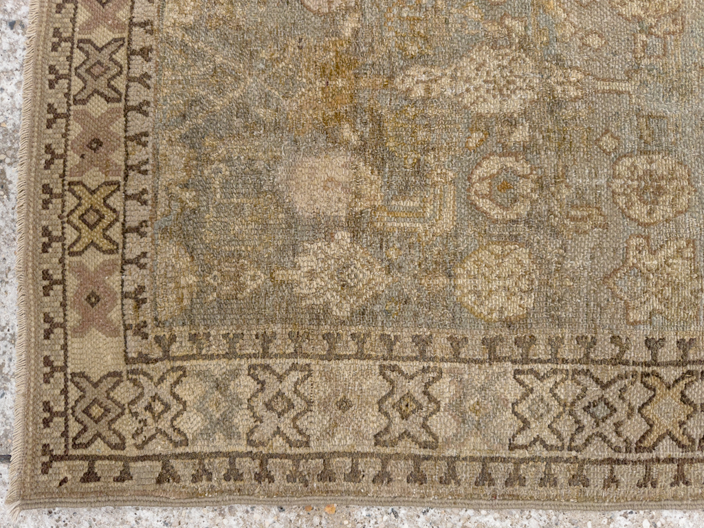Antique Persian Bibikabad Throw Rug, No.22969 - Galerie Shabab