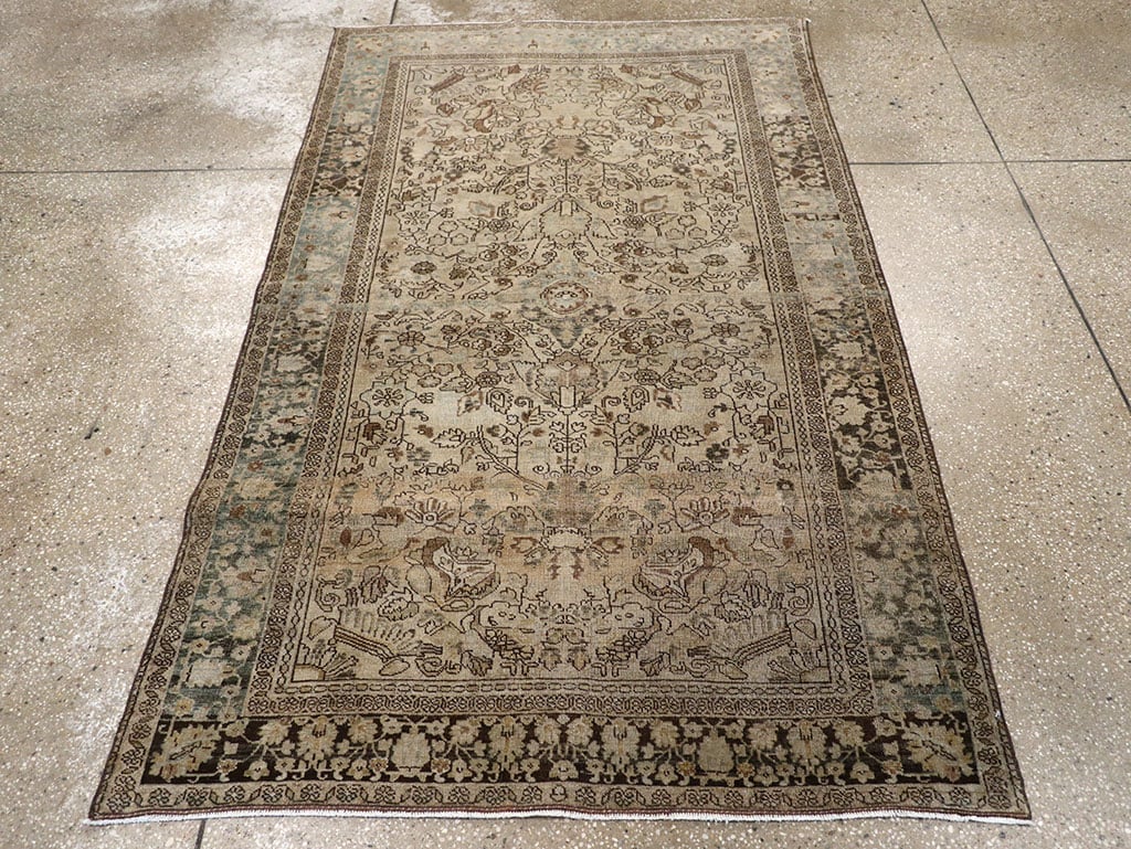 Antiuqe Persian Sarouk Fereghan Rug, No.22979 - Galerie Shabab