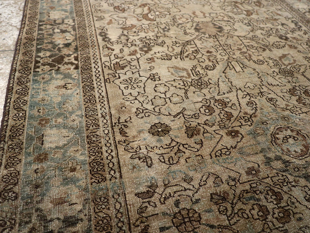 Antiuqe Persian Sarouk Fereghan Rug, No.22979 - Galerie Shabab