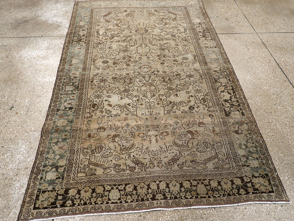 Antiuqe Persian Sarouk Fereghan Rug, No.22979 - Galerie Shabab