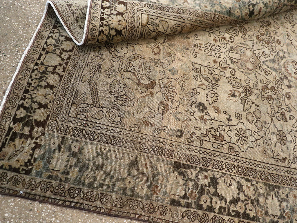 Antiuqe Persian Sarouk Fereghan Rug, No.22979 - Galerie Shabab