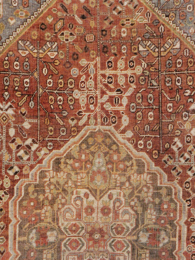 Vintage Persian Shiraz Rug, No.22980 - Galerie Shabab