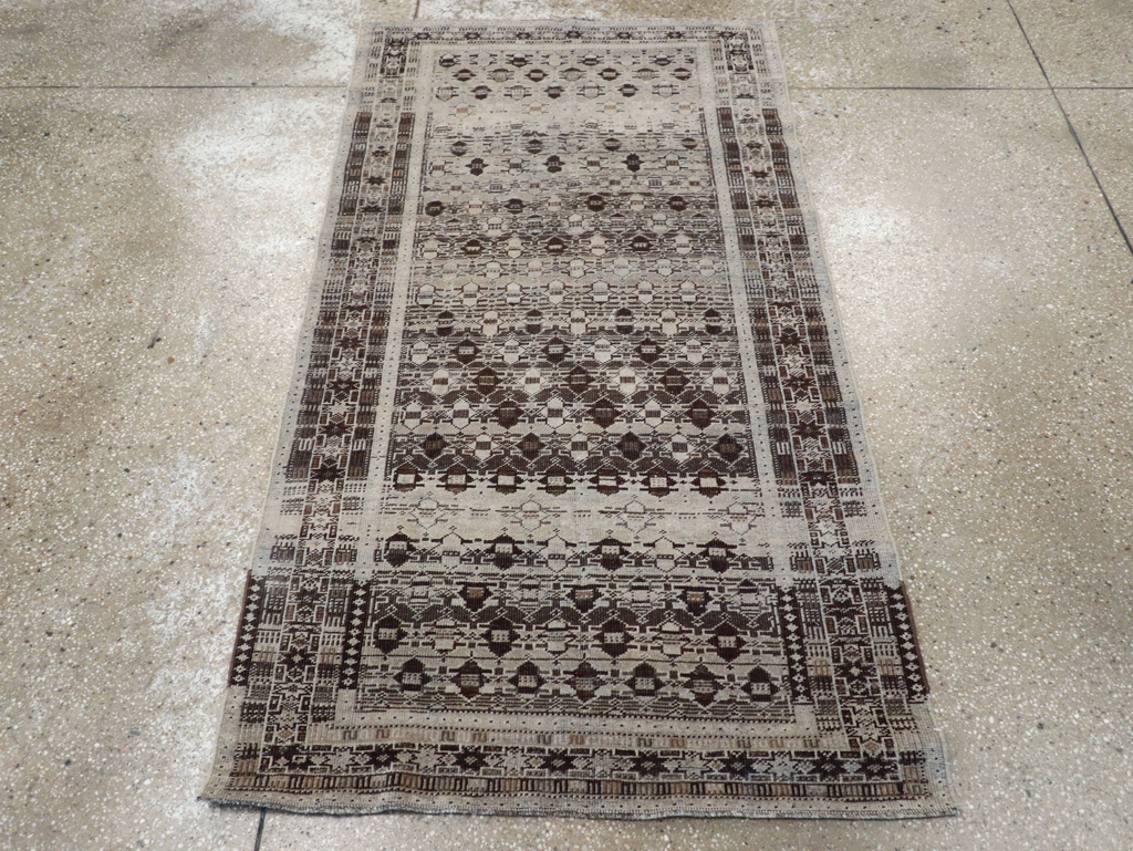Antique Persian Baluch Rug, No.22981 - Galerie Shabab