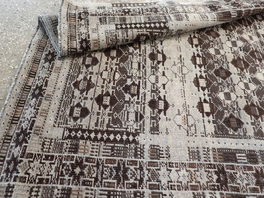 Antique Persian Baluch Rug, No.22981 - Galerie Shabab