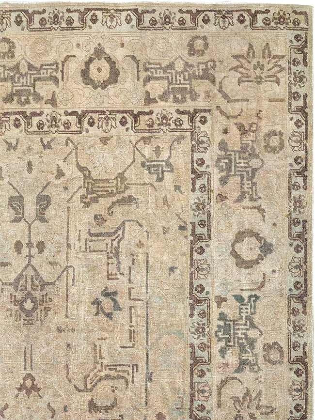 Vintage Persian Tabriz Accent Carpet, No.22986 - Galerie Shabab