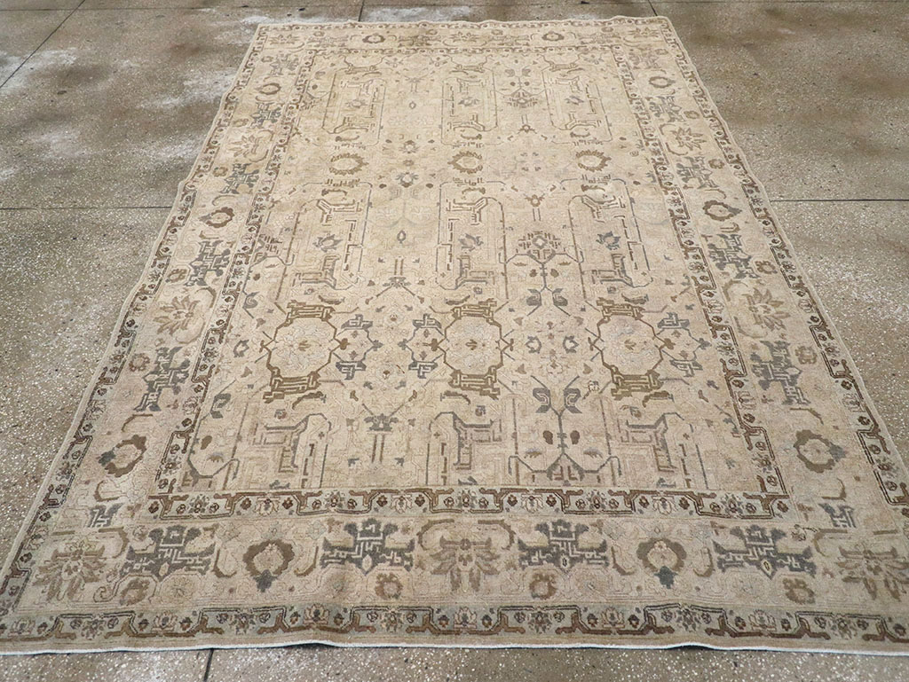 Vintage Persian Tabriz Accent Carpet, No.22986 - Galerie Shabab