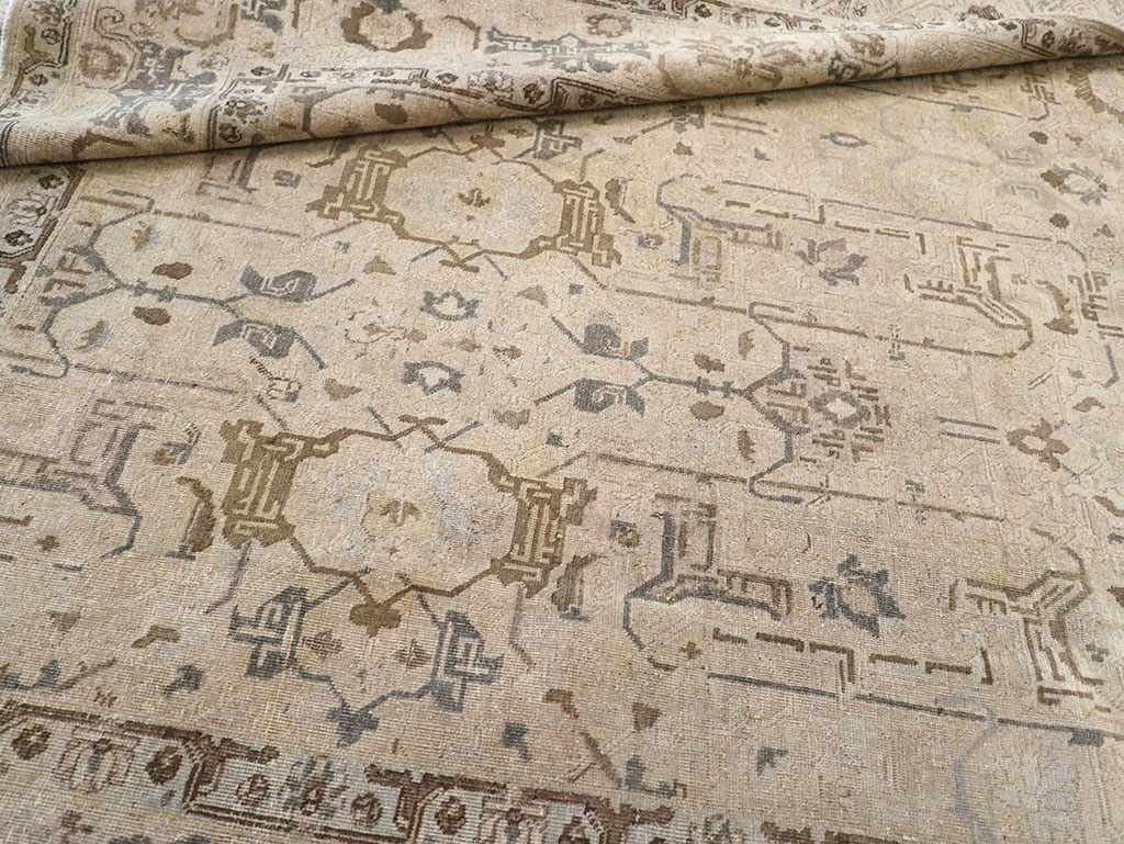 Vintage Persian Tabriz Accent Carpet, No.22986 - Galerie Shabab