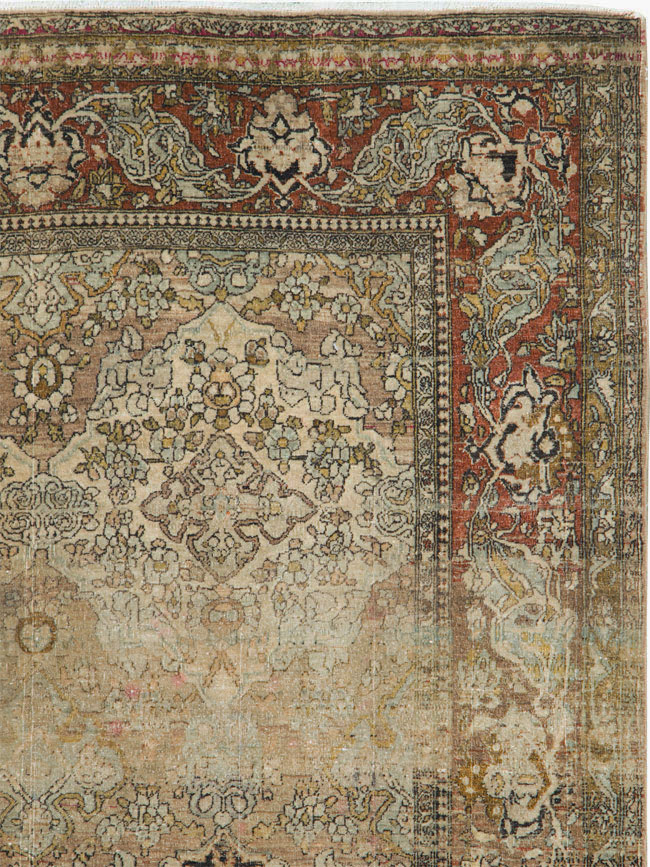 Antique Isfahan Rug, No.23030 - Galerie Shabab