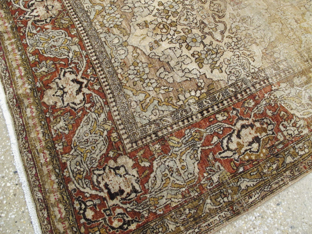 Antique Isfahan Rug, No.23030 - Galerie Shabab