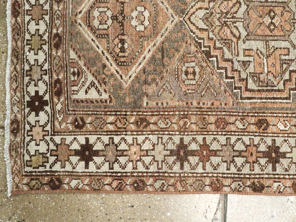 Vintage Persian Malayer Runner, No.23037 - Galerie Shabab