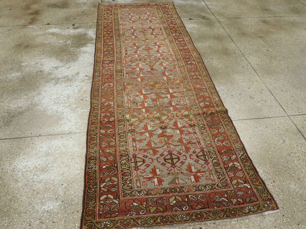 Antique Persian Kurdish Runner, No.23043 - Galerie Shabab