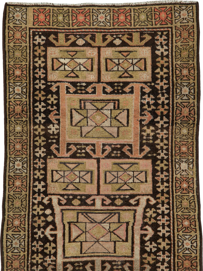 Antique Northwest Rug, No.23045 - Galerie Shabab