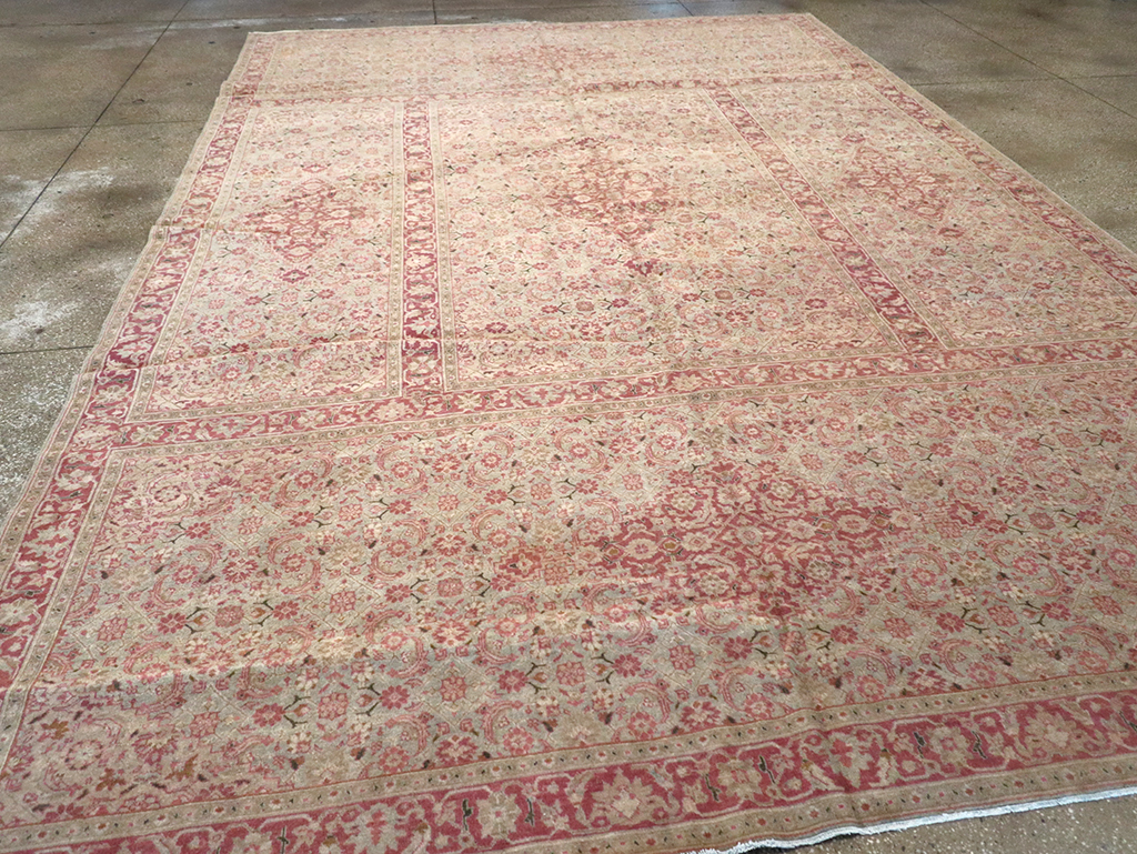 Antique Persian Tabriz Carpet, No.23047 - Galerie Shabab