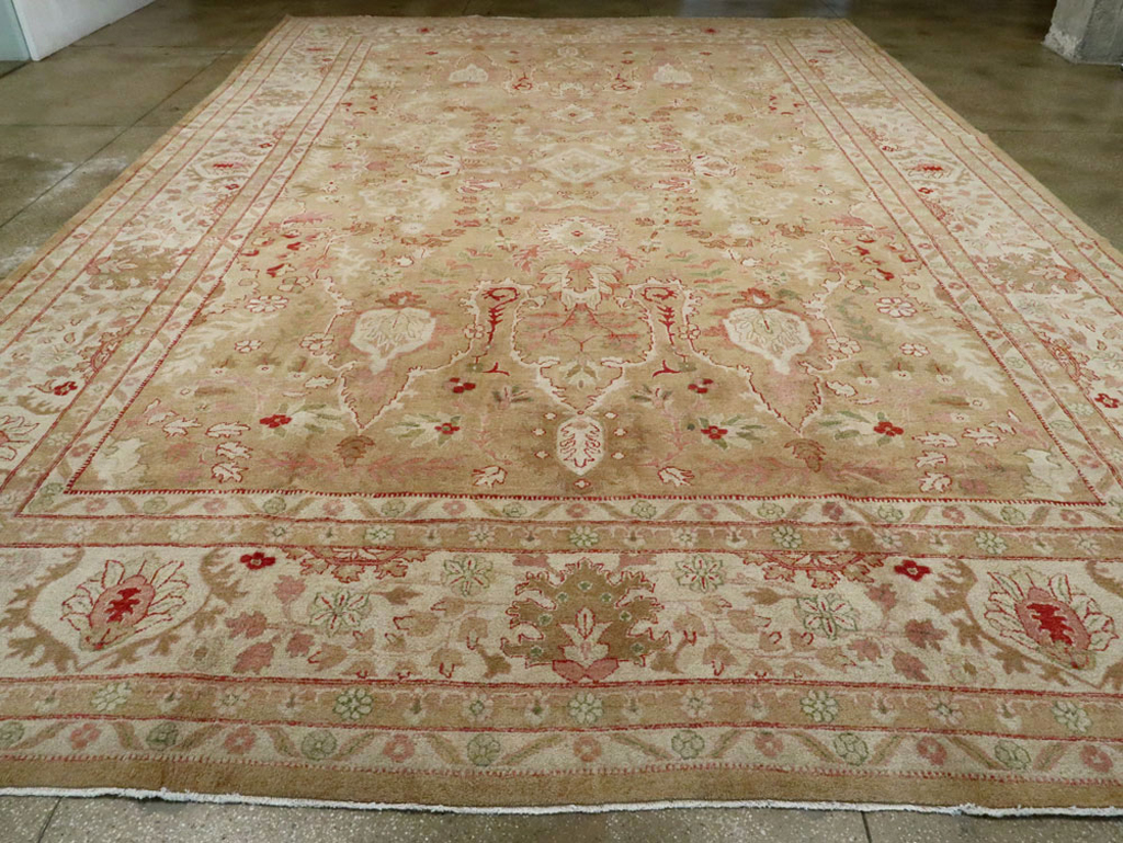 Antique Indian Agra Carpet, No.23054 - Galerie Shabab