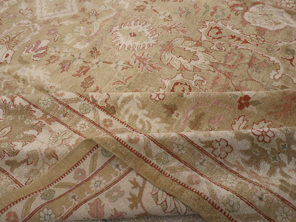 Antique Indian Agra Carpet, No.23054 - Galerie Shabab