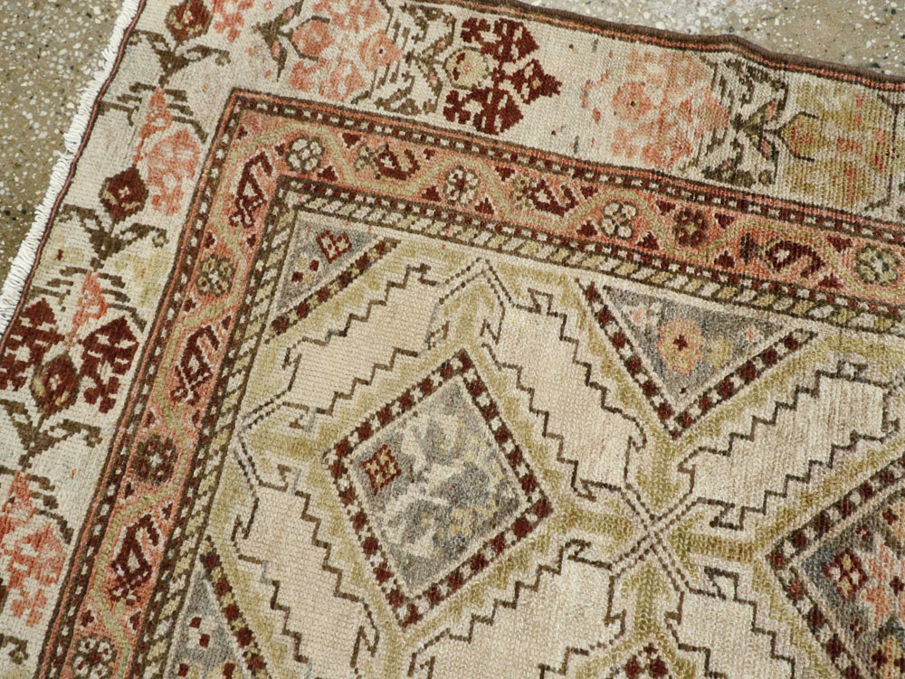 Vintage Persian Malayer Runner, No.23062 - Galerie Shabab