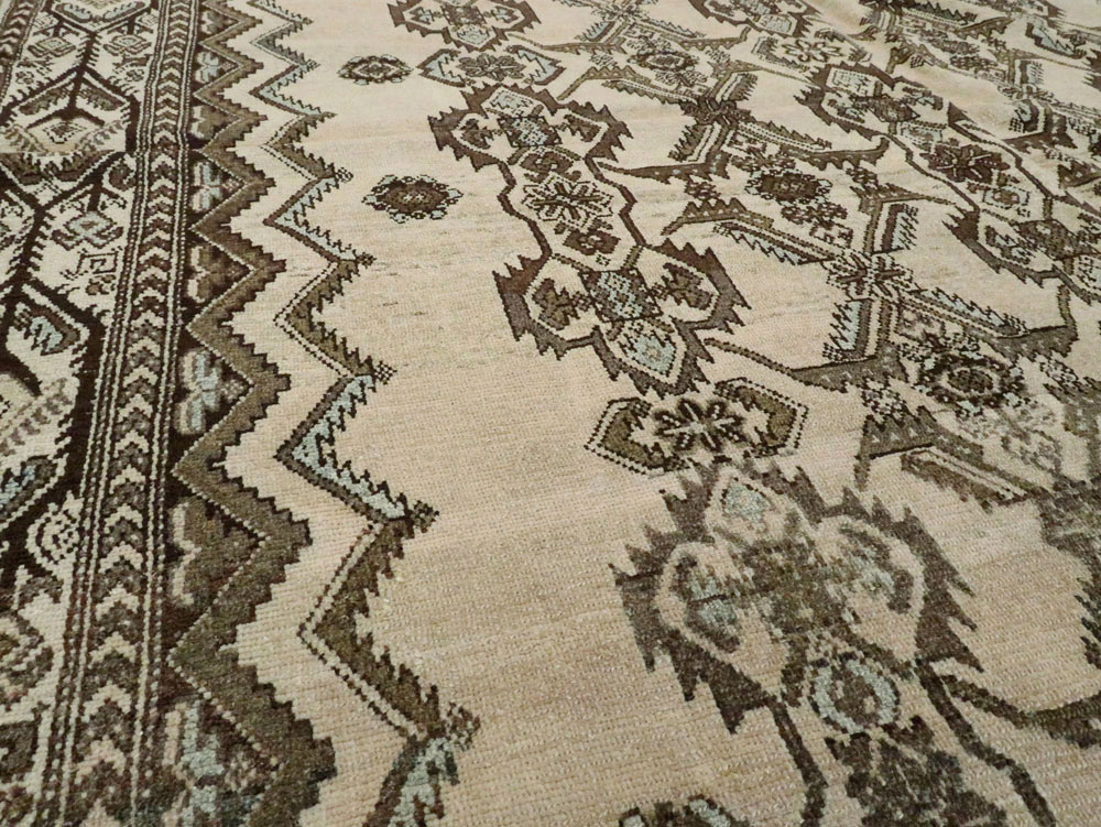 Antique Persian Malayer Rug, No.23069 - Galerie Shabab