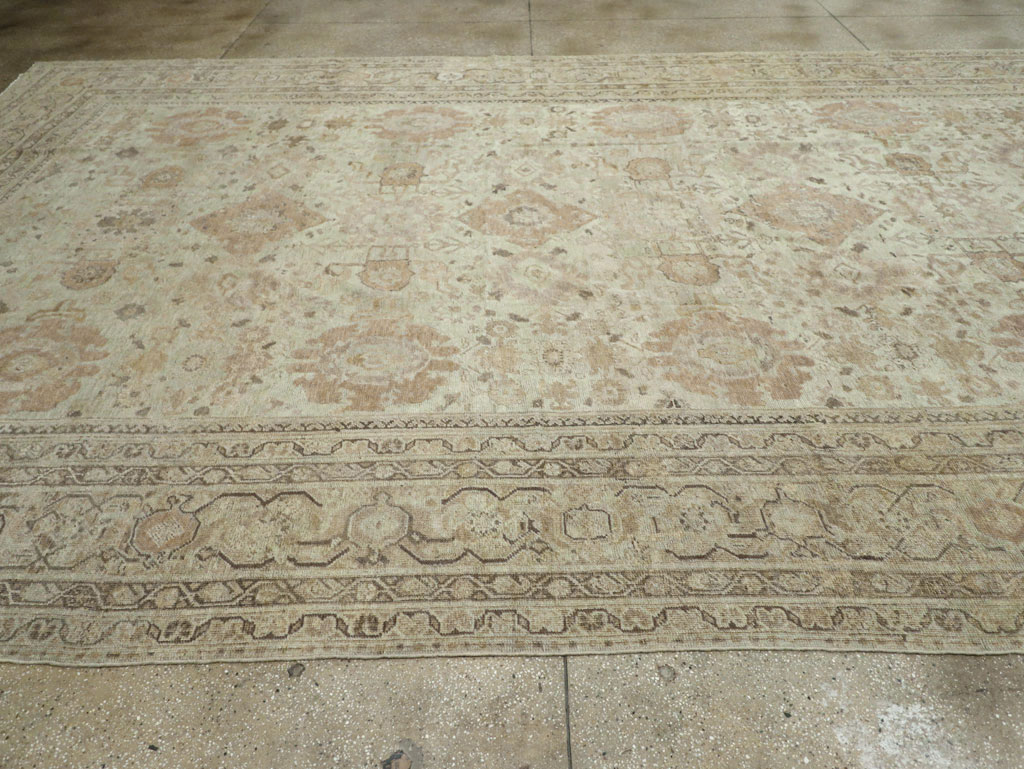 Antique Persian Mahal Oversize Carpet, No.23071 - Galerie Shabab