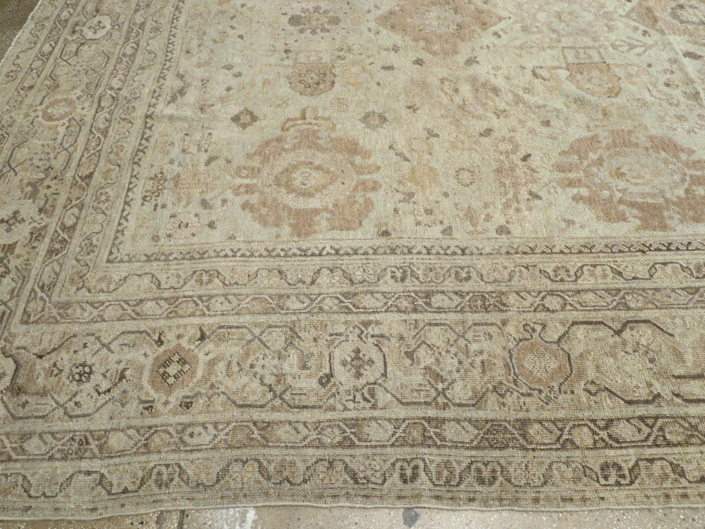 Antique Persian Mahal Oversize Carpet, No.23071 - Galerie Shabab