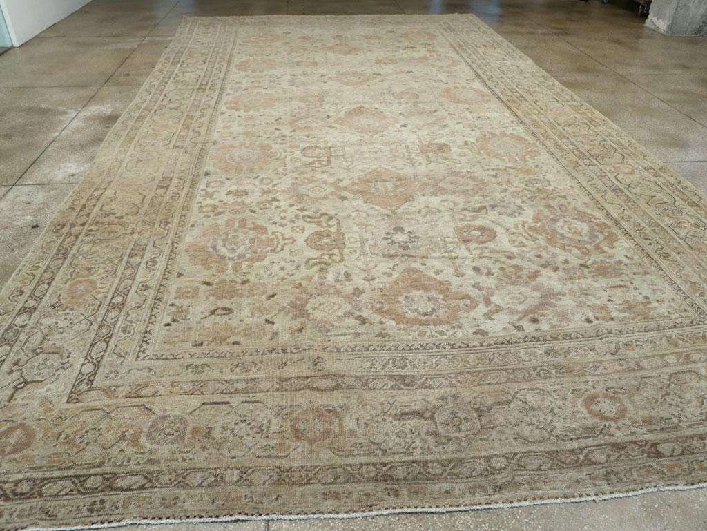 Antique Persian Mahal Oversize Carpet, No.23071 - Galerie Shabab