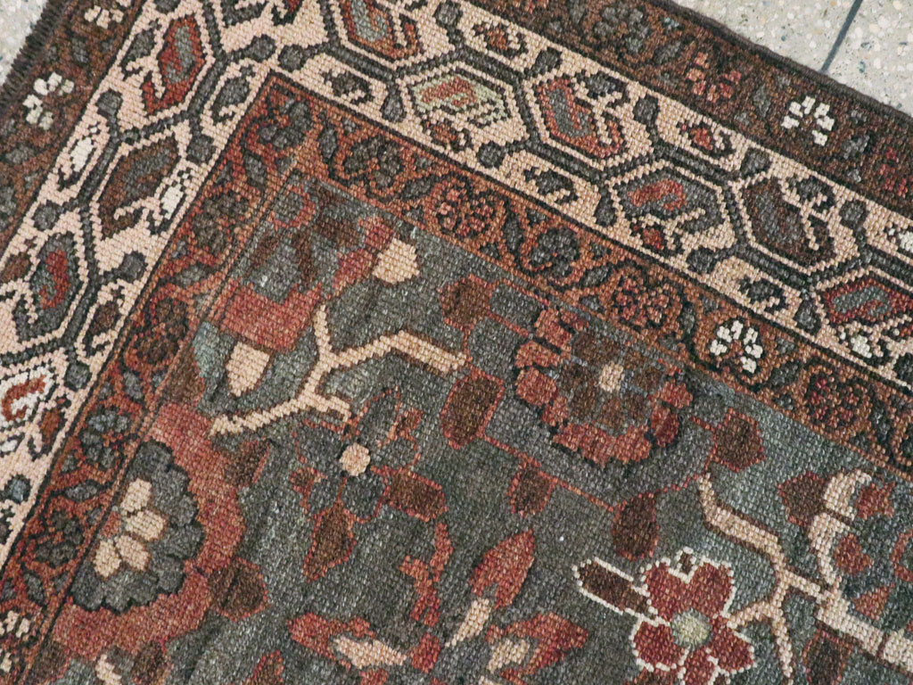 Antique Persian Kurdish Rug, No.23072 - Galerie Shabab