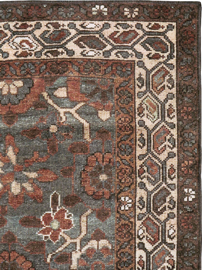 Antique Persian Kurdish Rug, No.23072 - Galerie Shabab