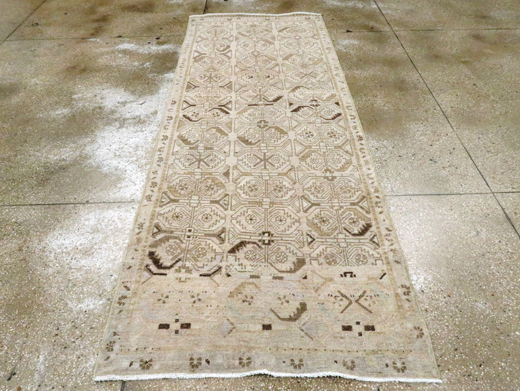 Vintage Persian Tabriz Runner, No.23073 - Galerie Shabab