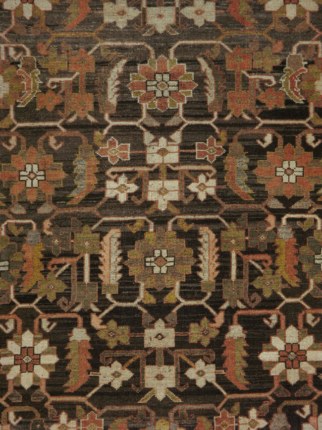 Antique Persian Bakhtiari Carpet, No.23084 - Galerie Shabab