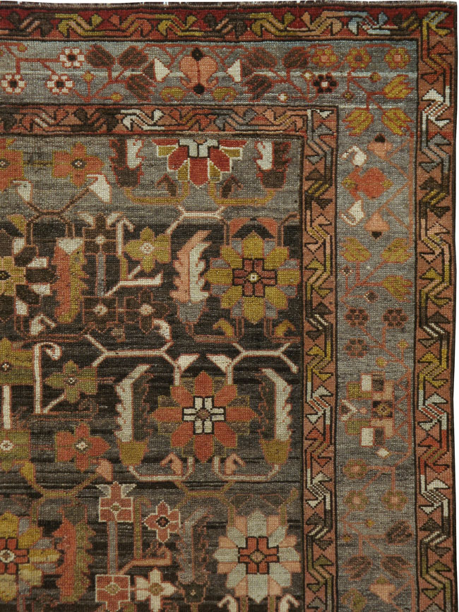 Antique Persian Bakhtiari Carpet, No.23084 - Galerie Shabab