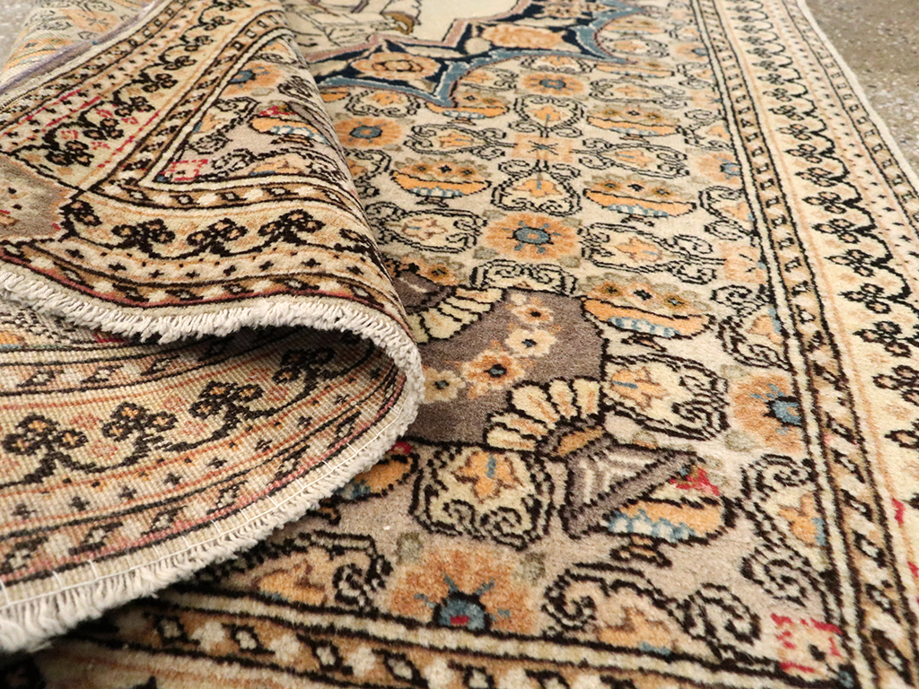 Vintage Persian Tabriz Pictorial Rug, No.23097 - Galerie Shabab