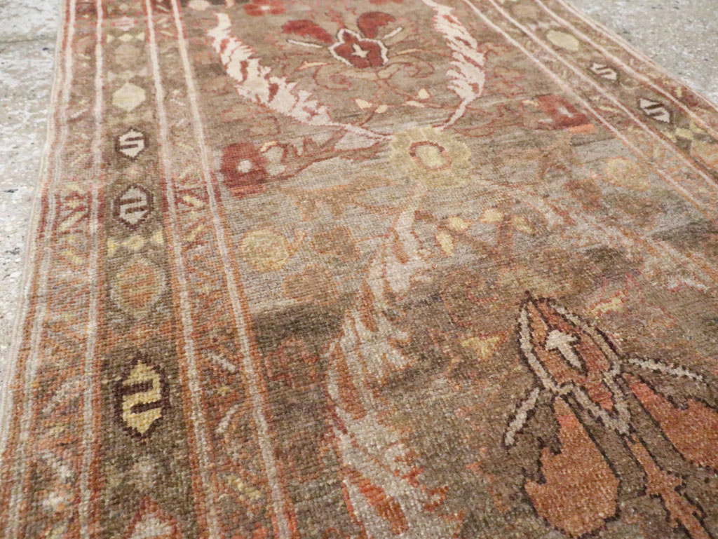 Antique Persian Heriz Runner, No.23103 - Galerie Shabab