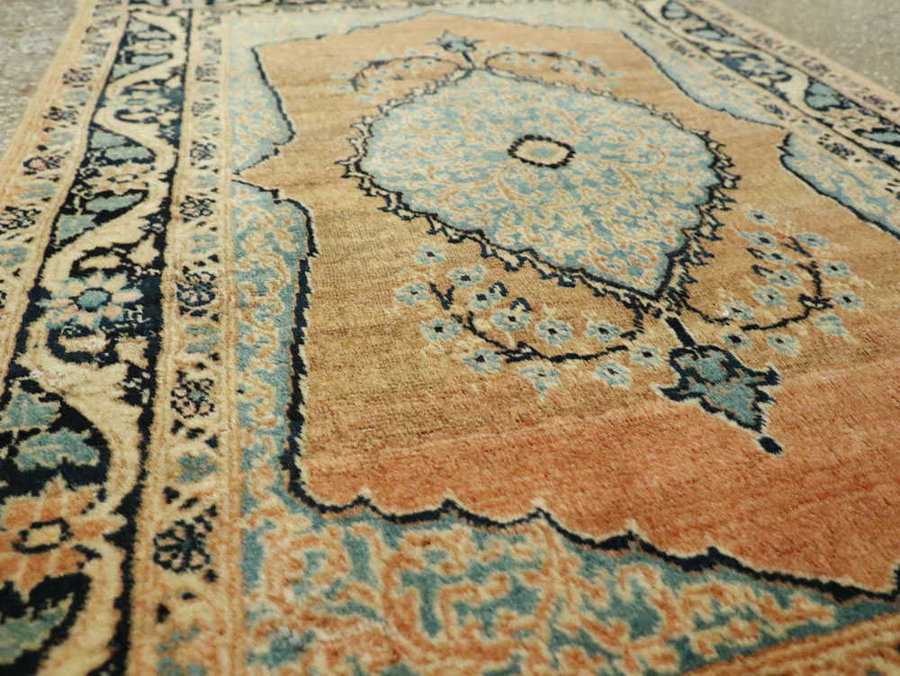 Antique Persian Tabriz Hagi Jalili Rug, No.23104 - Galerie Shabab