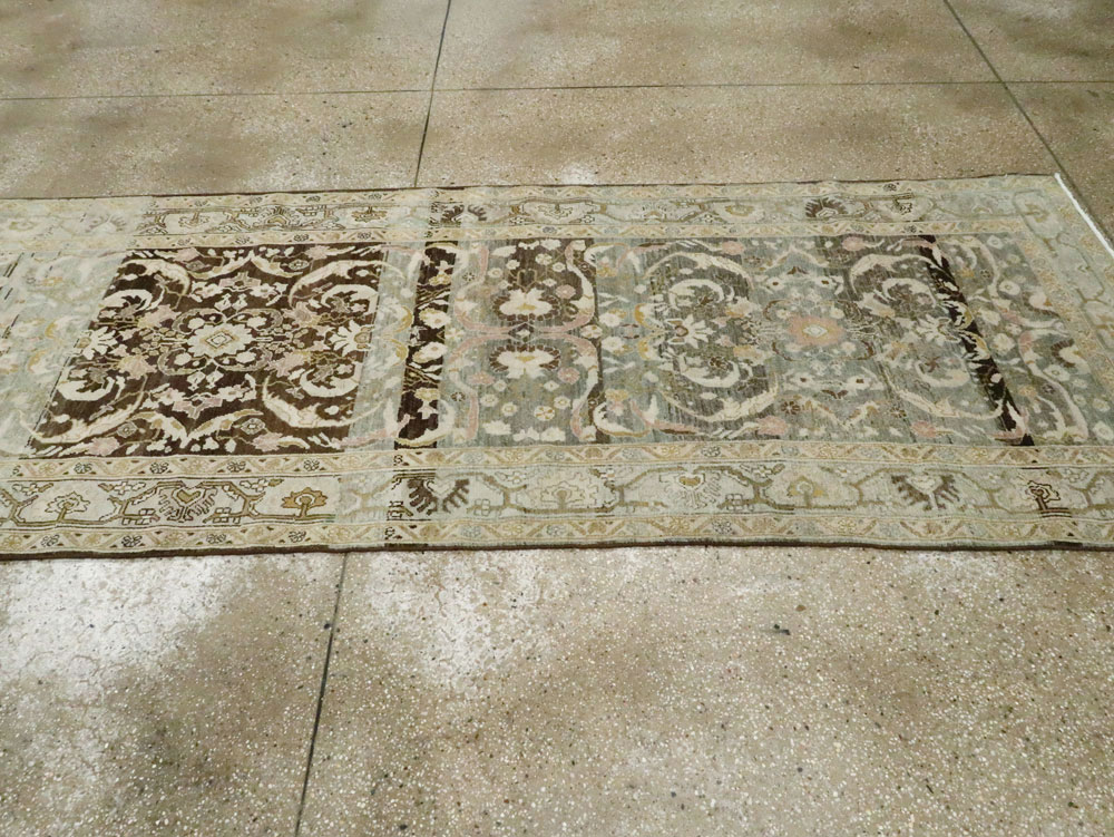 Vintage Persian Malayer Runner, No.23110 - Galerie Shabab