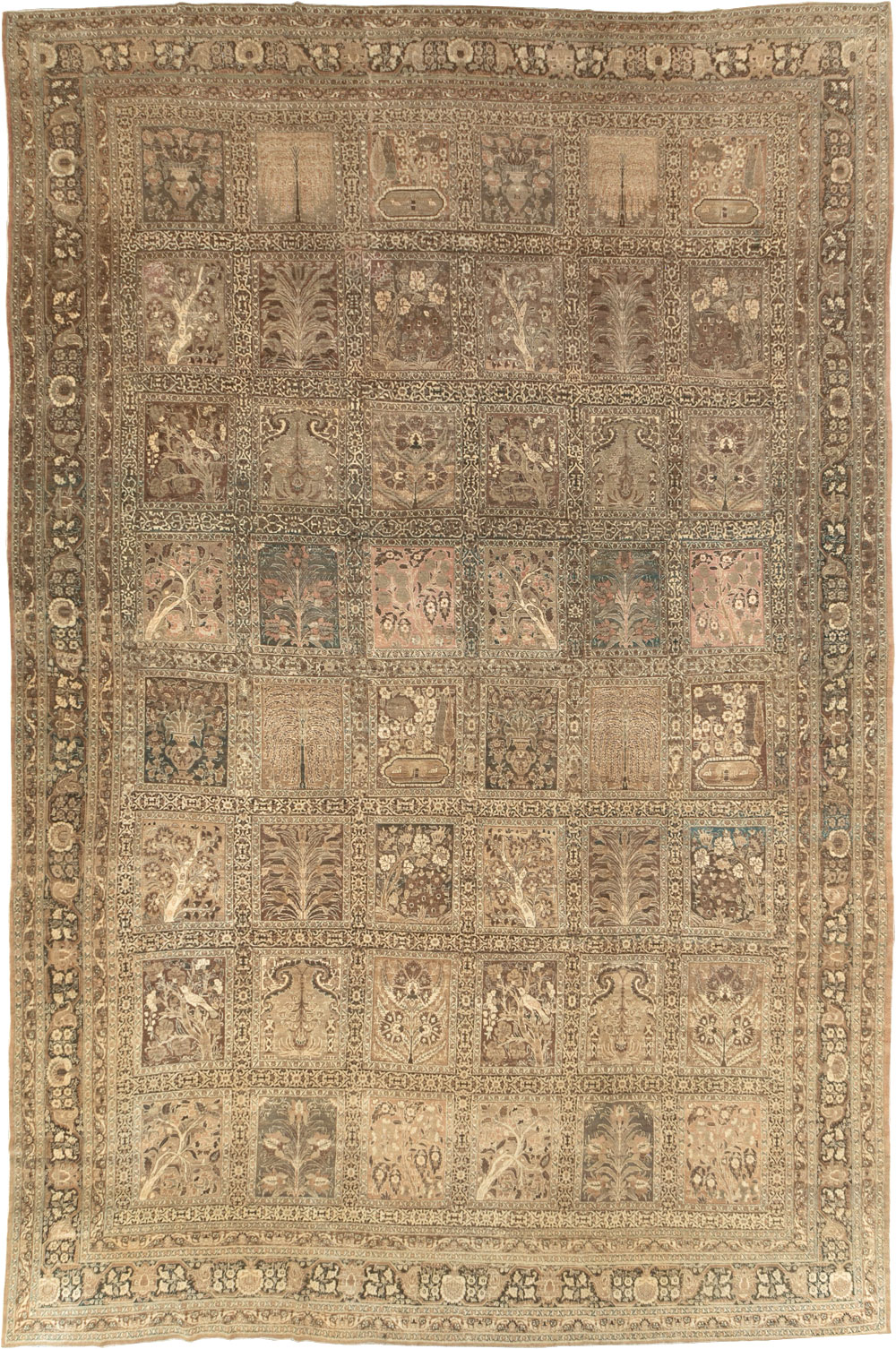 Antique Persian Tabriz Large Carpet, No.23112 - Galerie Shabab
