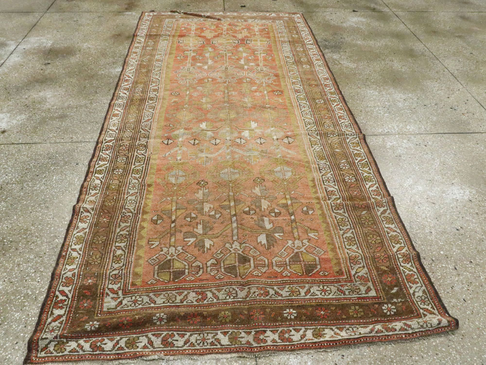 Antique Persian Kurdish Rug, No.23115 - Galerie Shabab