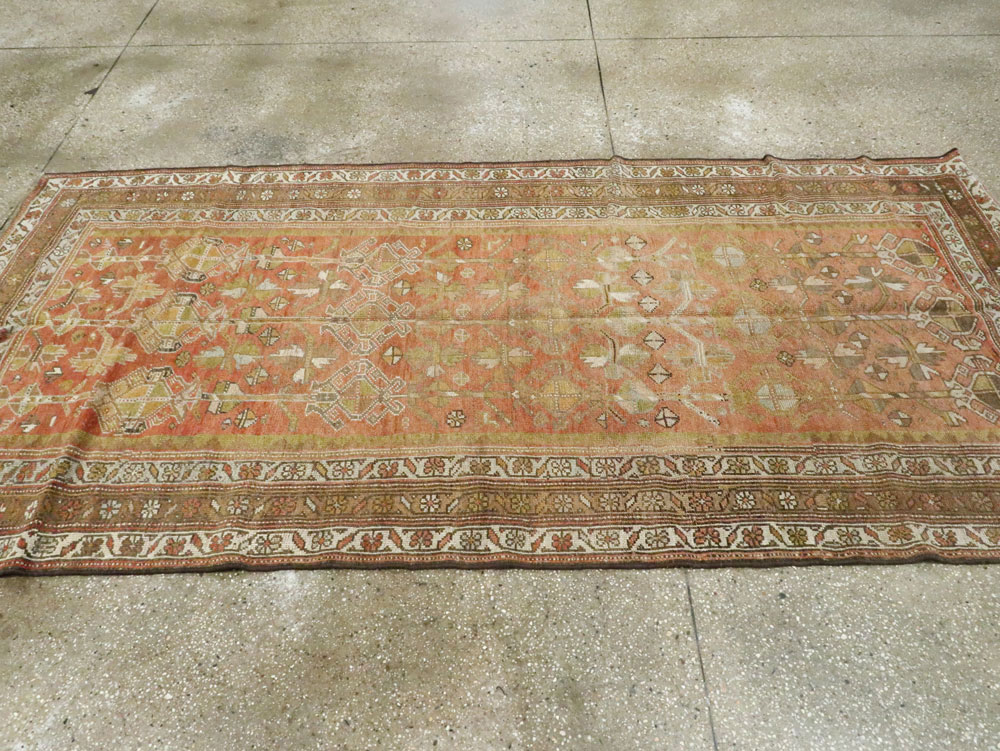 Antique Persian Kurdish Rug, No.23115 - Galerie Shabab
