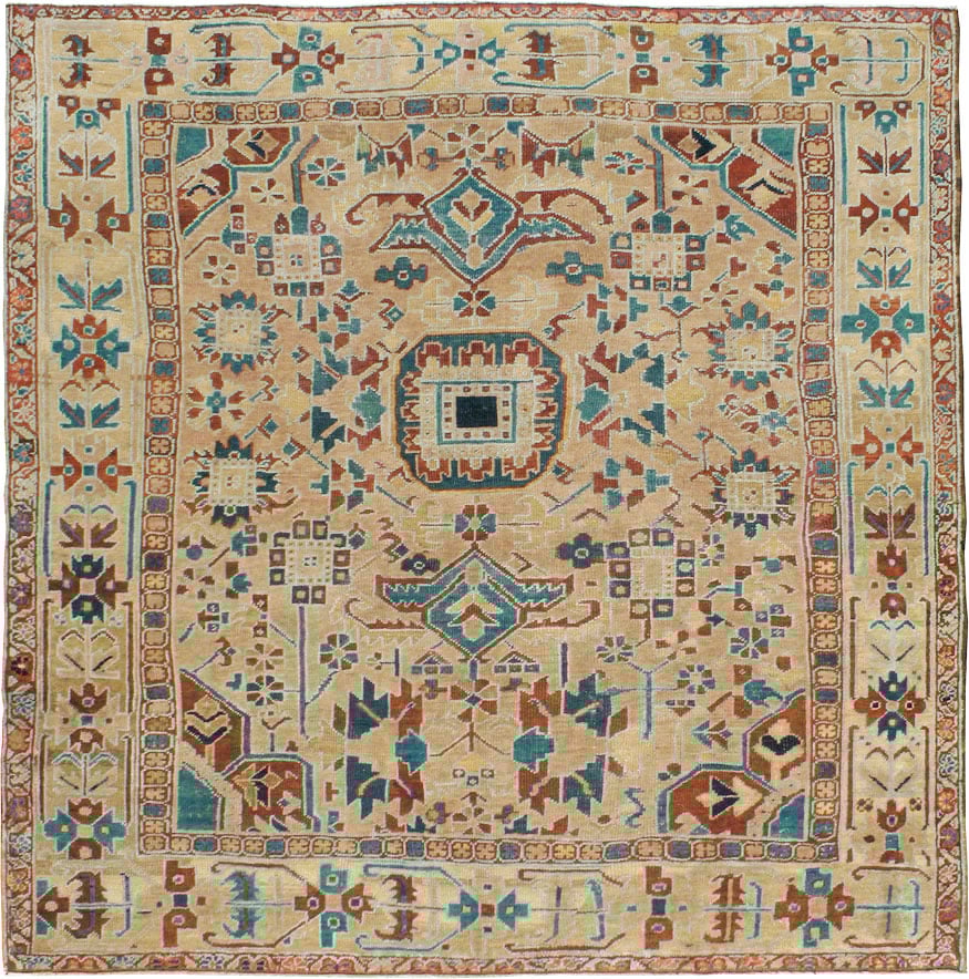 Antique Persian Heriz Square Carpet, No.23118 - Galerie Shabab