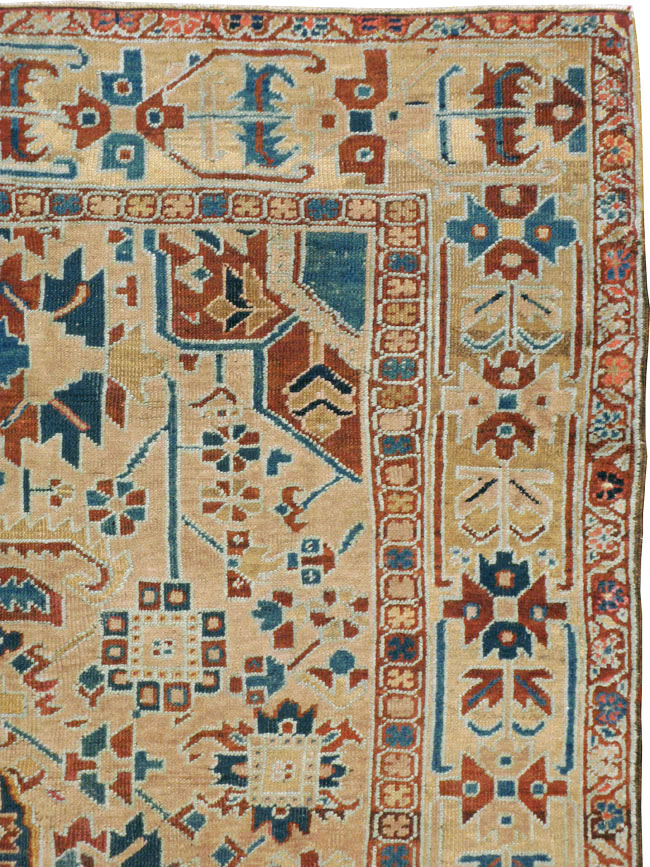 Antique Persian Heriz Square Carpet, No.23118 - Galerie Shabab