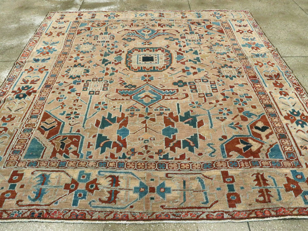 Antique Persian Heriz Square Carpet, No.23118 - Galerie Shabab