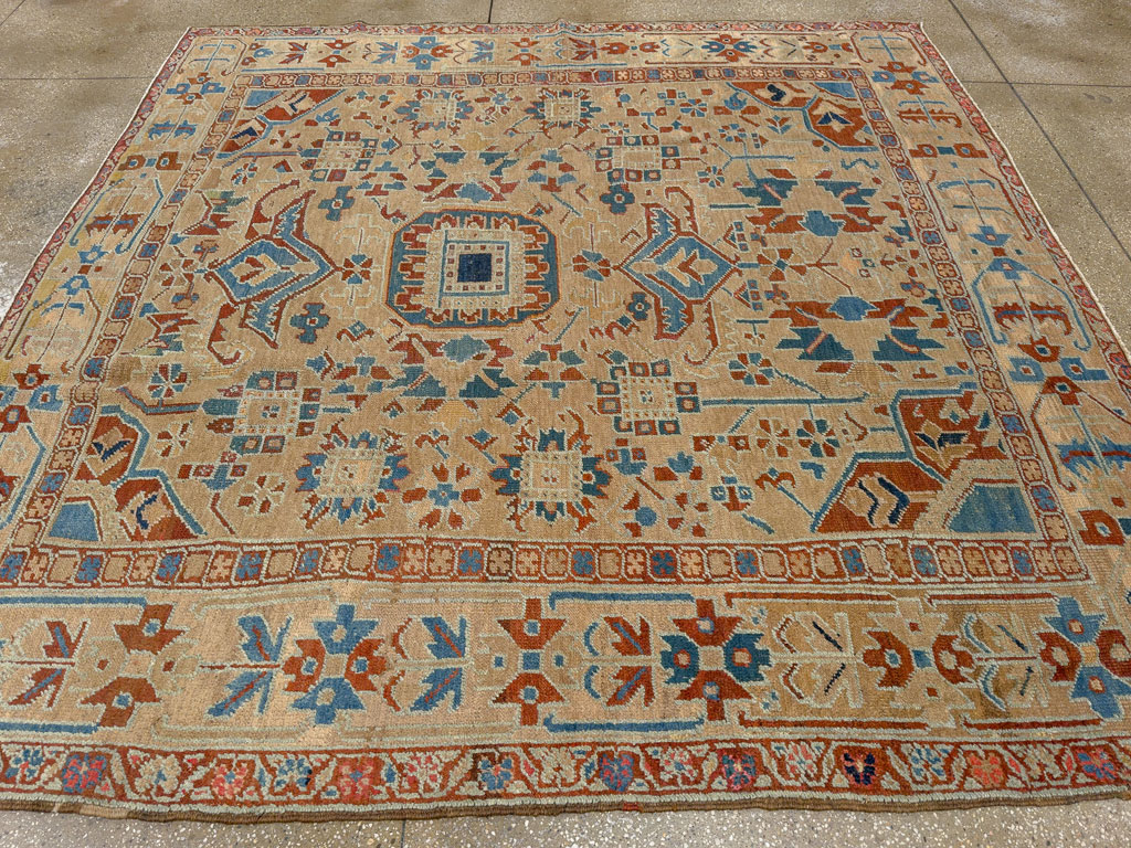 Antique Persian Heriz Square Carpet, No.23118 - Galerie Shabab