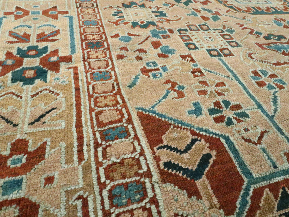 Antique Persian Heriz Square Carpet, No.23118 - Galerie Shabab
