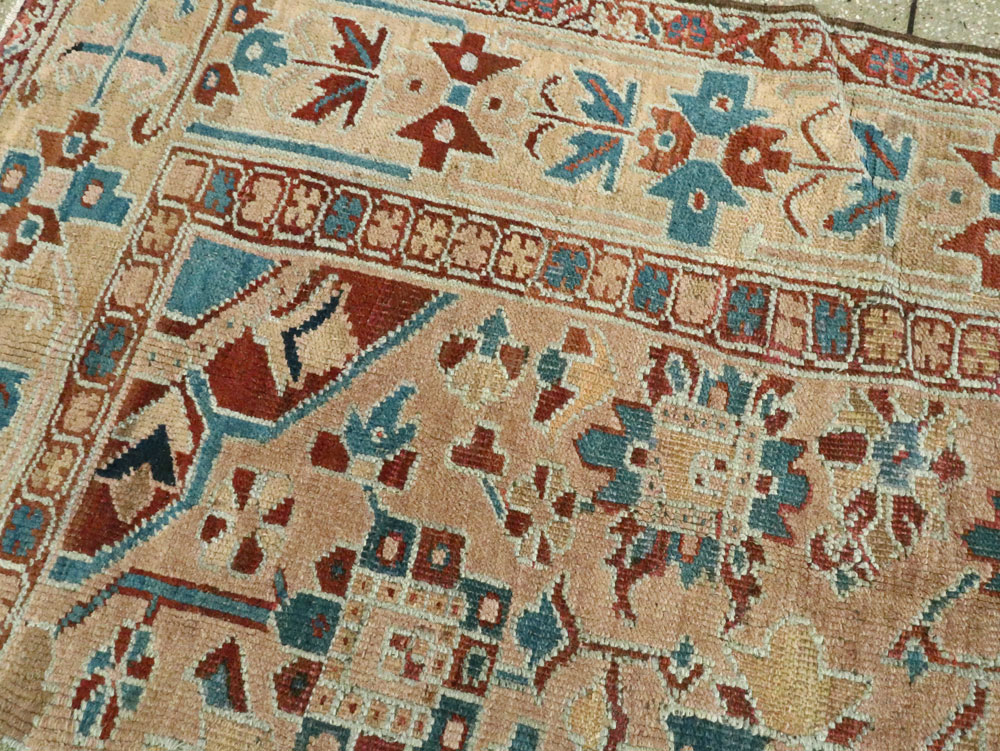 Antique Persian Heriz Square Carpet, No.23118 - Galerie Shabab