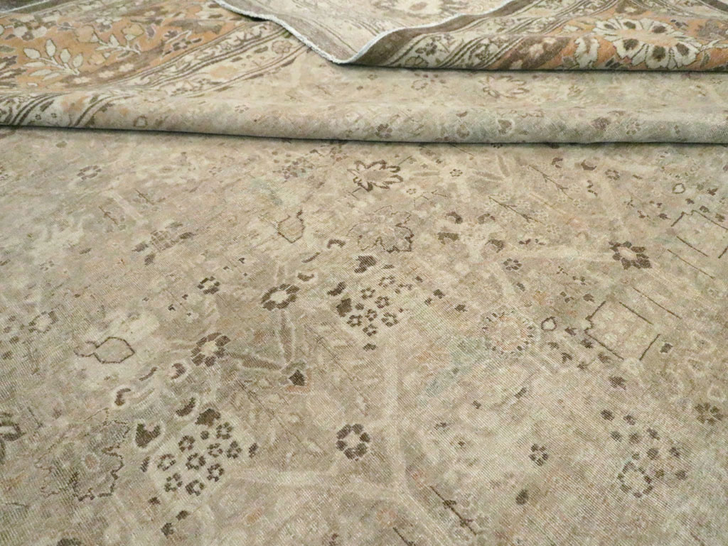 Antique Persian Tabriz Carpet, No.23129 - Galerie Shabab