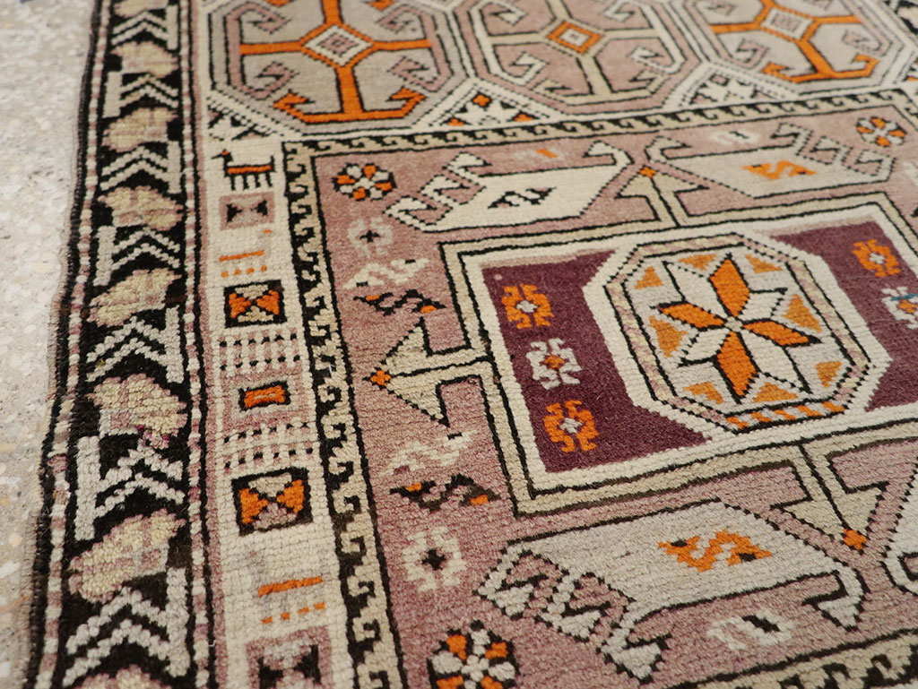 Antique Caucasian Shirvan Rug, No.23132 - Galerie Shabab