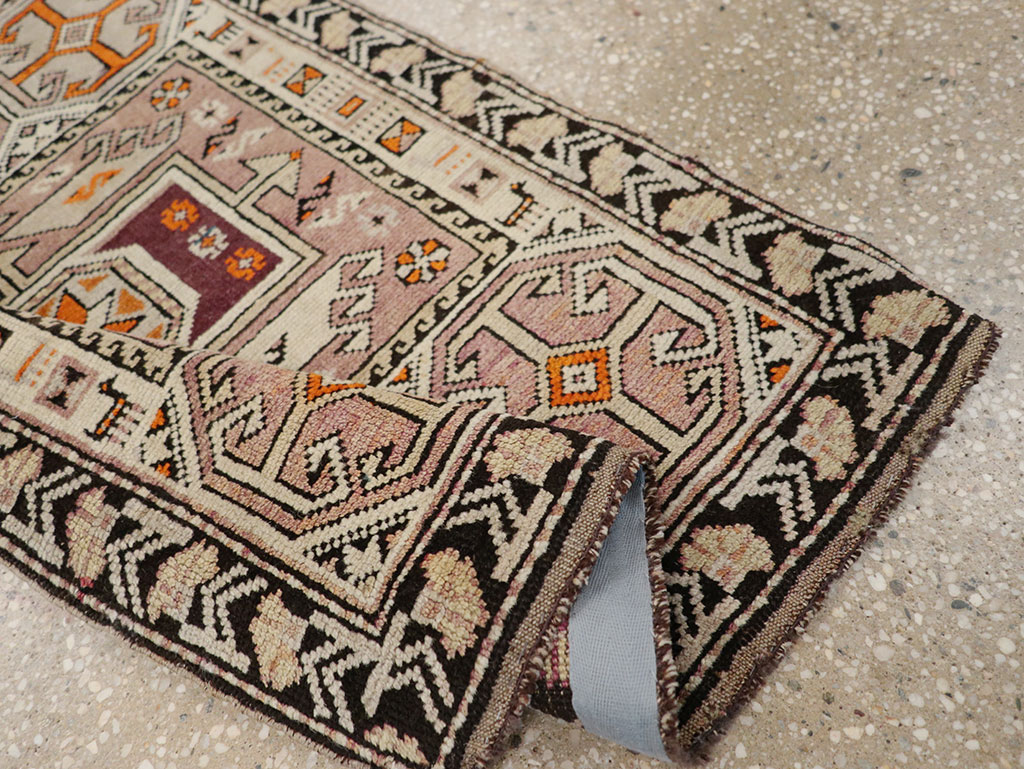 Antique Caucasian Shirvan Rug, No.23132 - Galerie Shabab